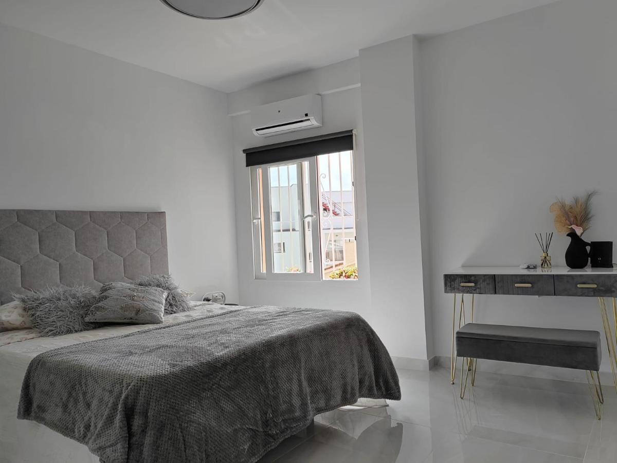 Apartamento La Torre,200M Hasta La Playa Benalmádena Eksteriør billede